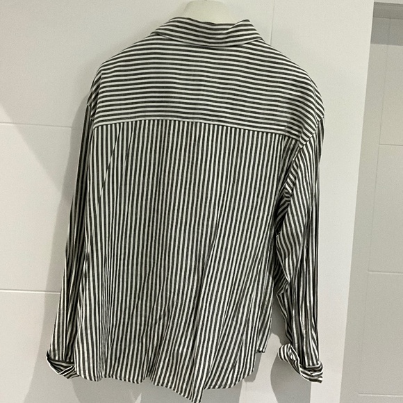 Women’s striped shirt size large — Olive and white stripes - Picture 3 of 6